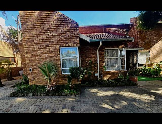 4 BEDROOM PROPERTY TO RENT IN GLEN MARAIS